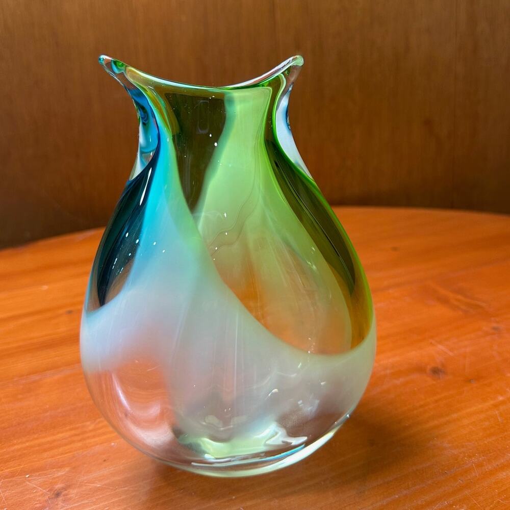 Michele Kaptur Hand Blown OIpaline Glass Vase - Picture 1 of 5